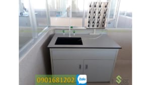 Bàn thí nghiệm có bồn rửa