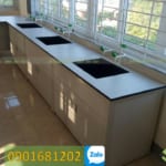 Bàn thí nghiệm có bồn rửa