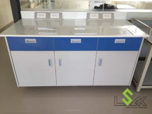 Bàn thí nghiệm mặt đá granite