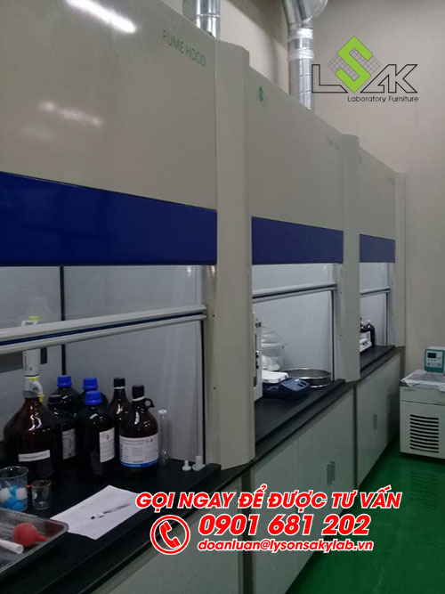 Tủ hút hóa chất phòng QC nhà máy Kolon Industries Việt Nam