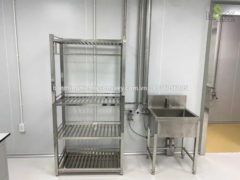 Gia phoi dung cu thí nghiệm va bon rửa inox