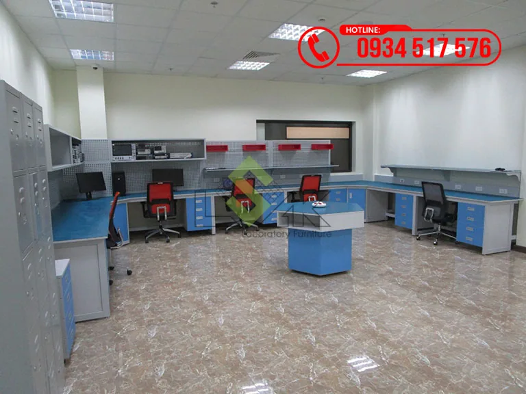 thi-cong-ptn-dien-tu-cho-spartronics-tai-binh-duong-1
