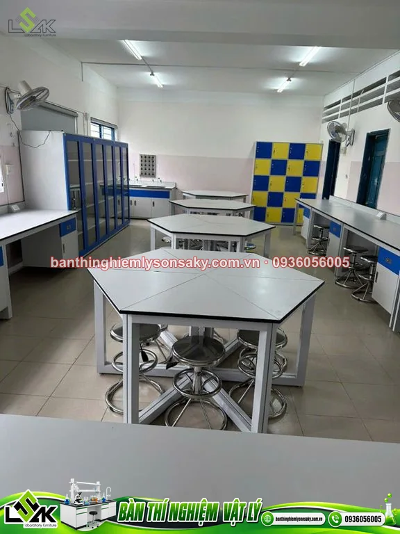 Bàn thí nghiệm vật lý - 4
