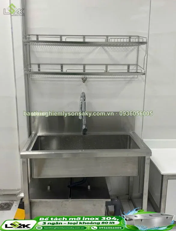 Bể tách mỡ inox 304, 3 ngăn – loại khoảng 80 lít thi công thực tế